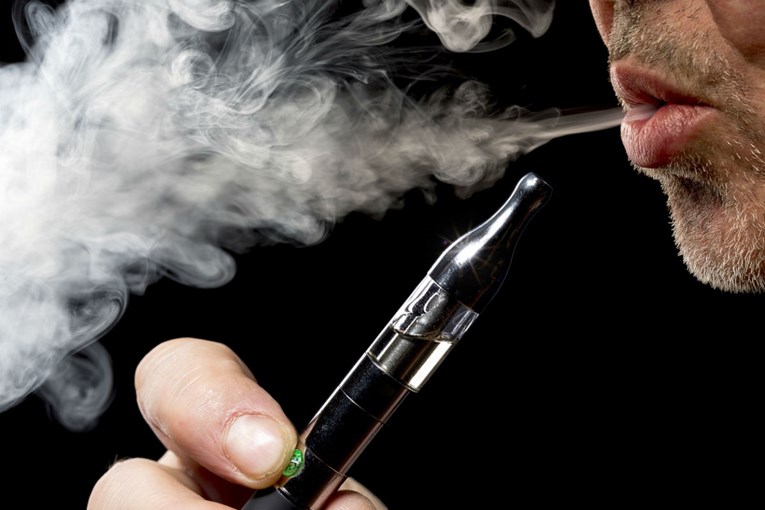 Pušenje elektroničkih cigareta oštećuje važne stanice imunološkog sustava